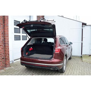 Paulchen Heckträger - Volkswagen Touareg III (Typ CR) ab 07/2018 bis - Trägersystem Mittellader - Kofferraum kann geöffnet werden (unbeladen)