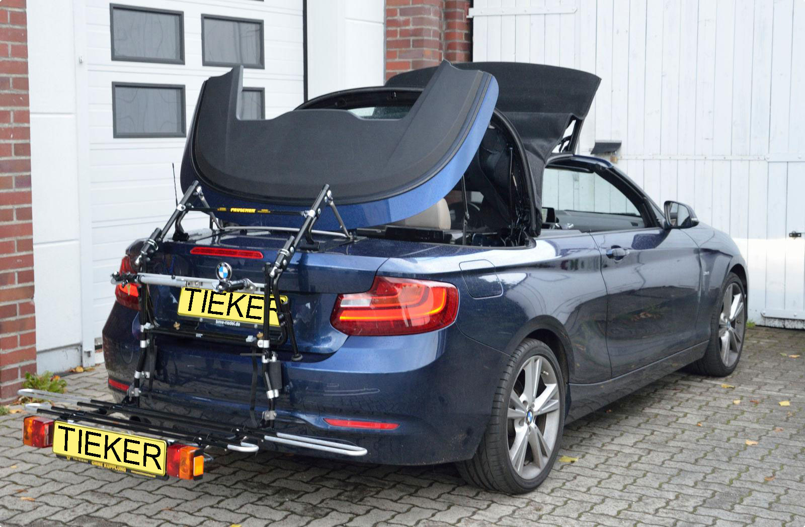 Heckfahrradtrger BMW 2er Cabrio F23 - Fahrradhecktrger ohne AHK - Cabrio Verdeck kann geffnet werden